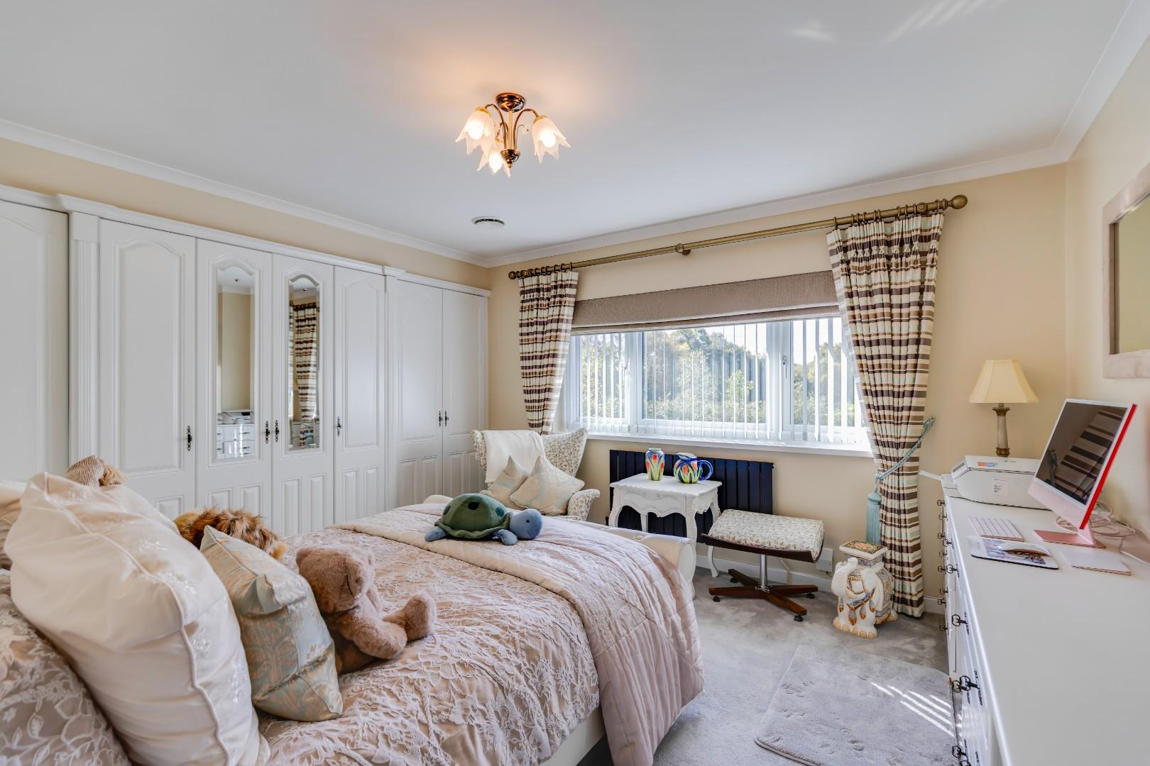 28 Ffrwd Vale, Neath, Neath Port Talbot, SA10 7BA